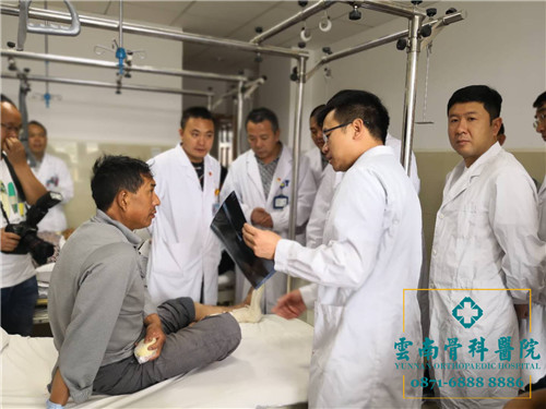 1527996462116314.jpg 张德洪主任.jpg