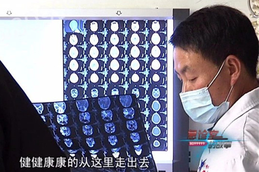 1529999059940674.jpg 柳江权医生.jpg