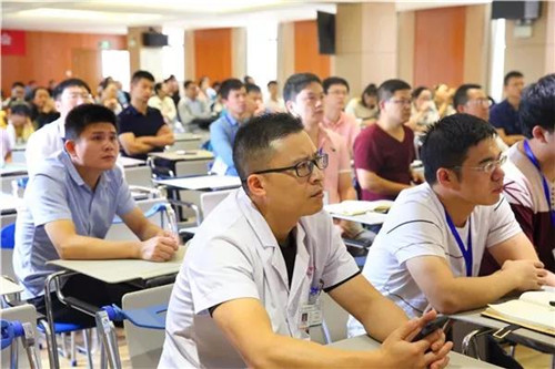 1537063706111637.jpg 授课现场.jpg